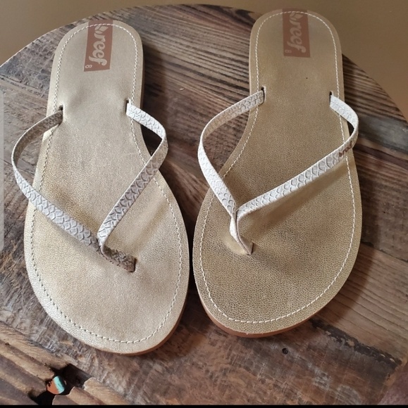 Reef Shoes - Reef Gold Flip Flops